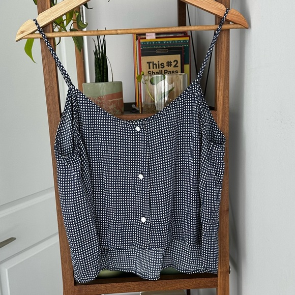 Kit and Ace silk tank top - Picture 2 of 3